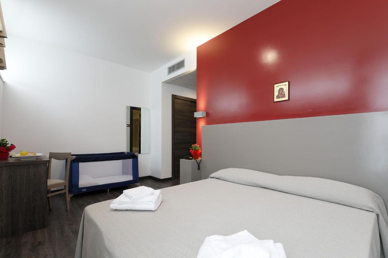 Casa Per Ferie San Juan De Avila Roma Ngoại thất bức ảnh