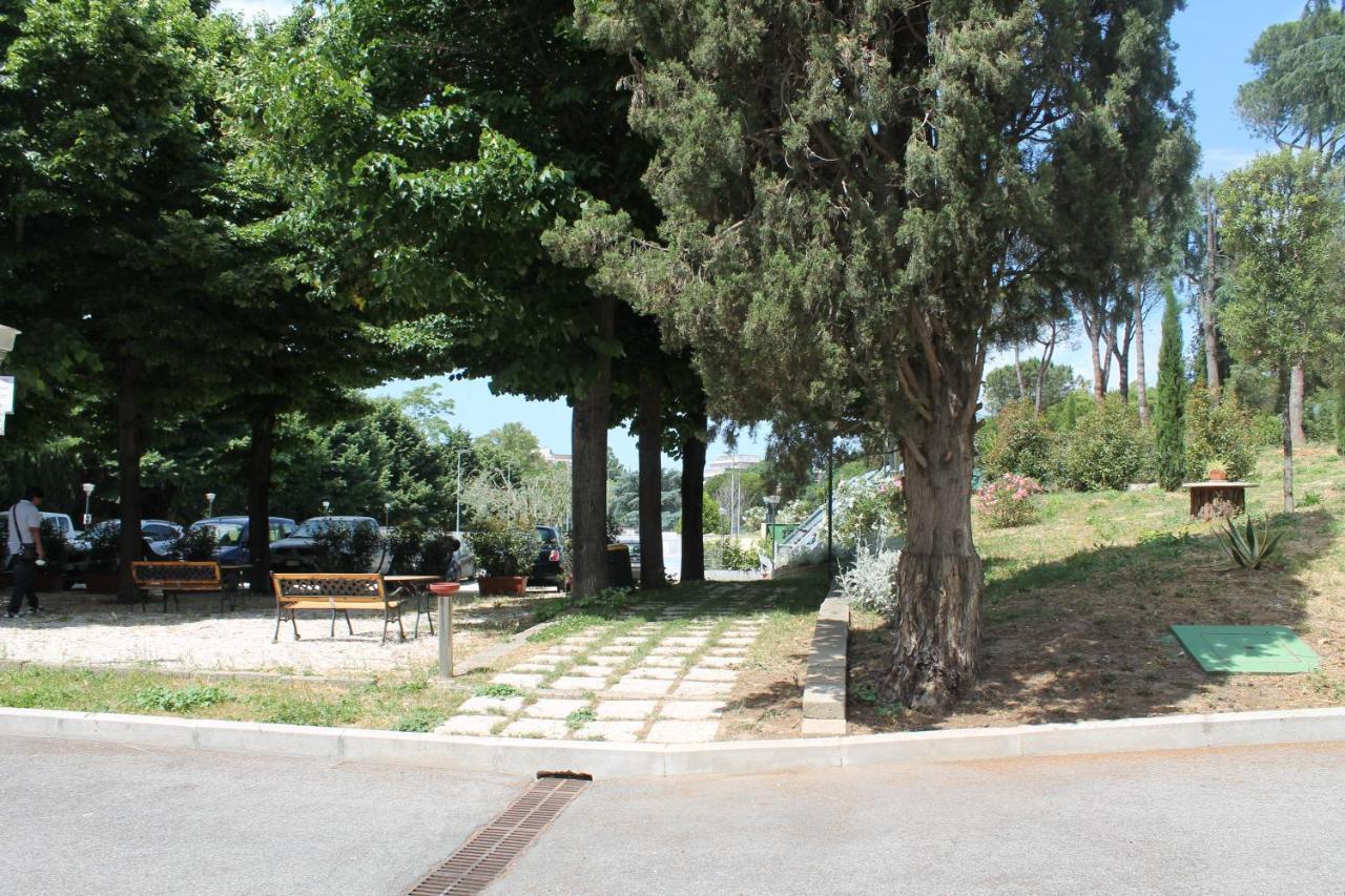 Casa Per Ferie San Juan De Avila Roma Ngoại thất bức ảnh