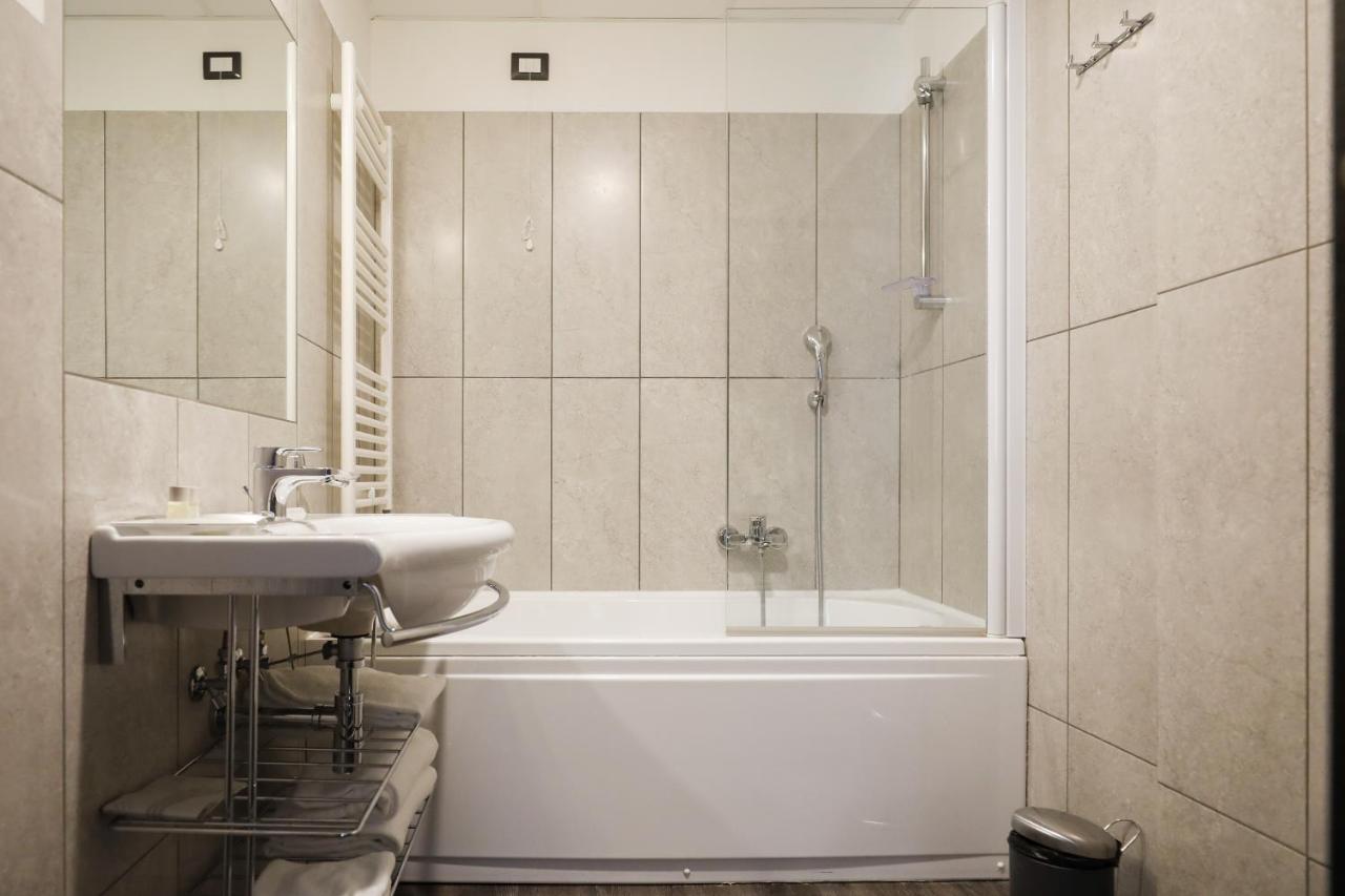 Casa Per Ferie San Juan De Avila Roma Ngoại thất bức ảnh